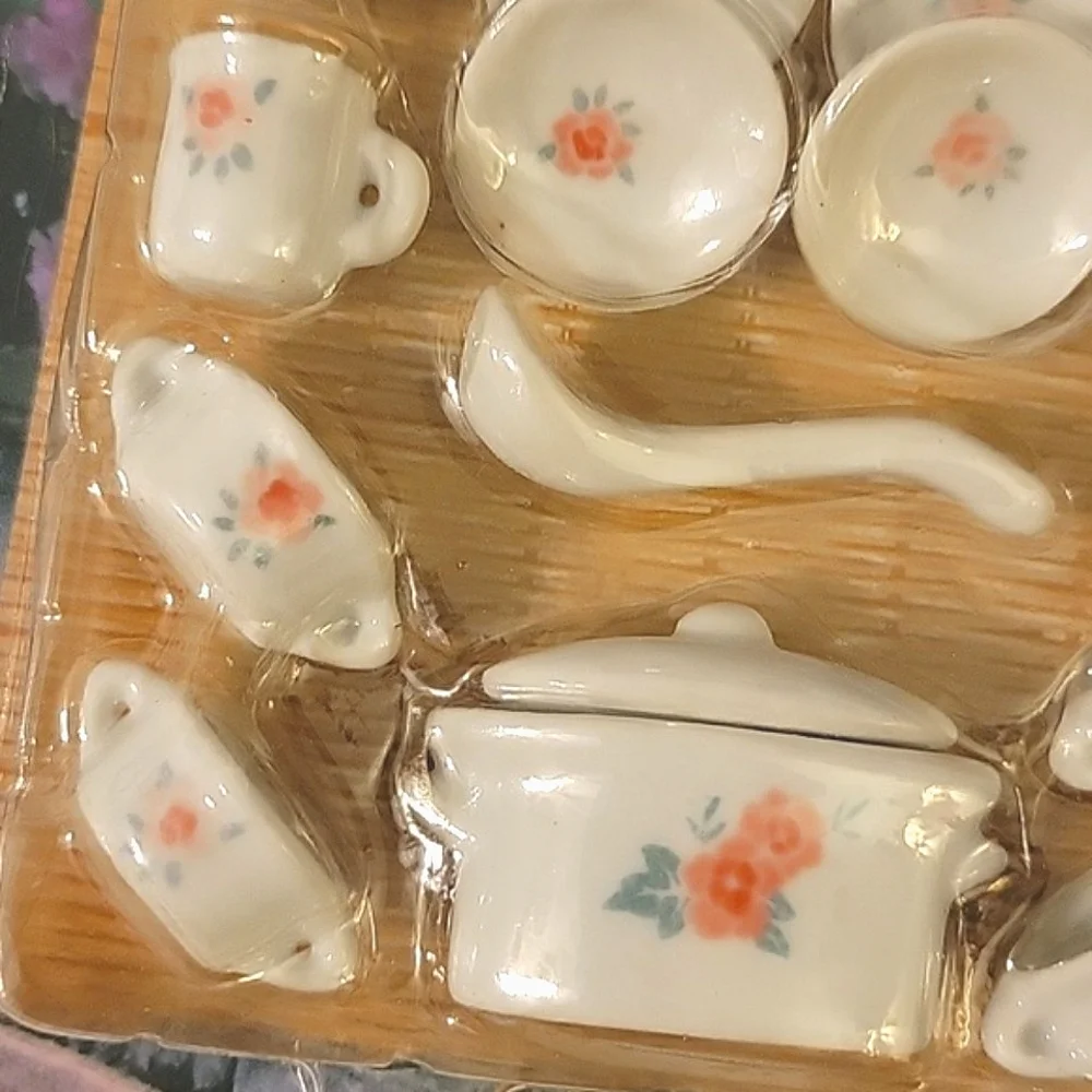 NEW in pkg Vintage Miniature 15-piece Porcelain Tea & Tureen Set